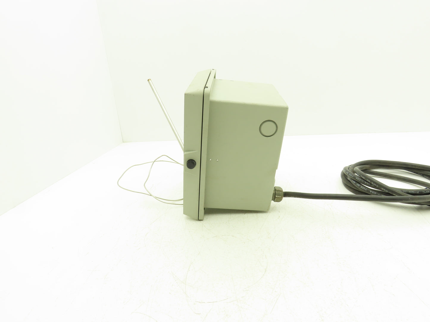 United Electric UE 650 UE 800 Indicating Temperature Chart Recorder with Probe