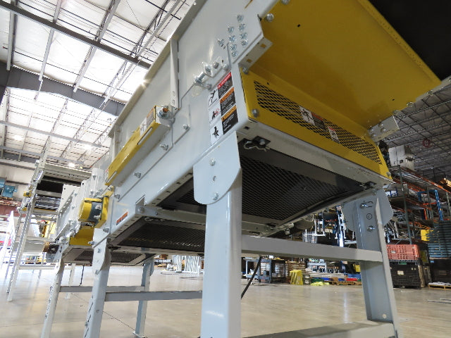 Hytrol HSS 31"x 20' Incline Belt Conveyor 3Hp 3PH Center Drive 120fpm 76-88"H