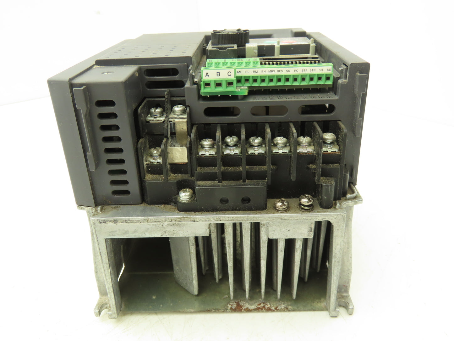 Mitsubishi FR-E740-060-NA E700 VFD AC Inverter 3HP 480VAC 6A 3PH