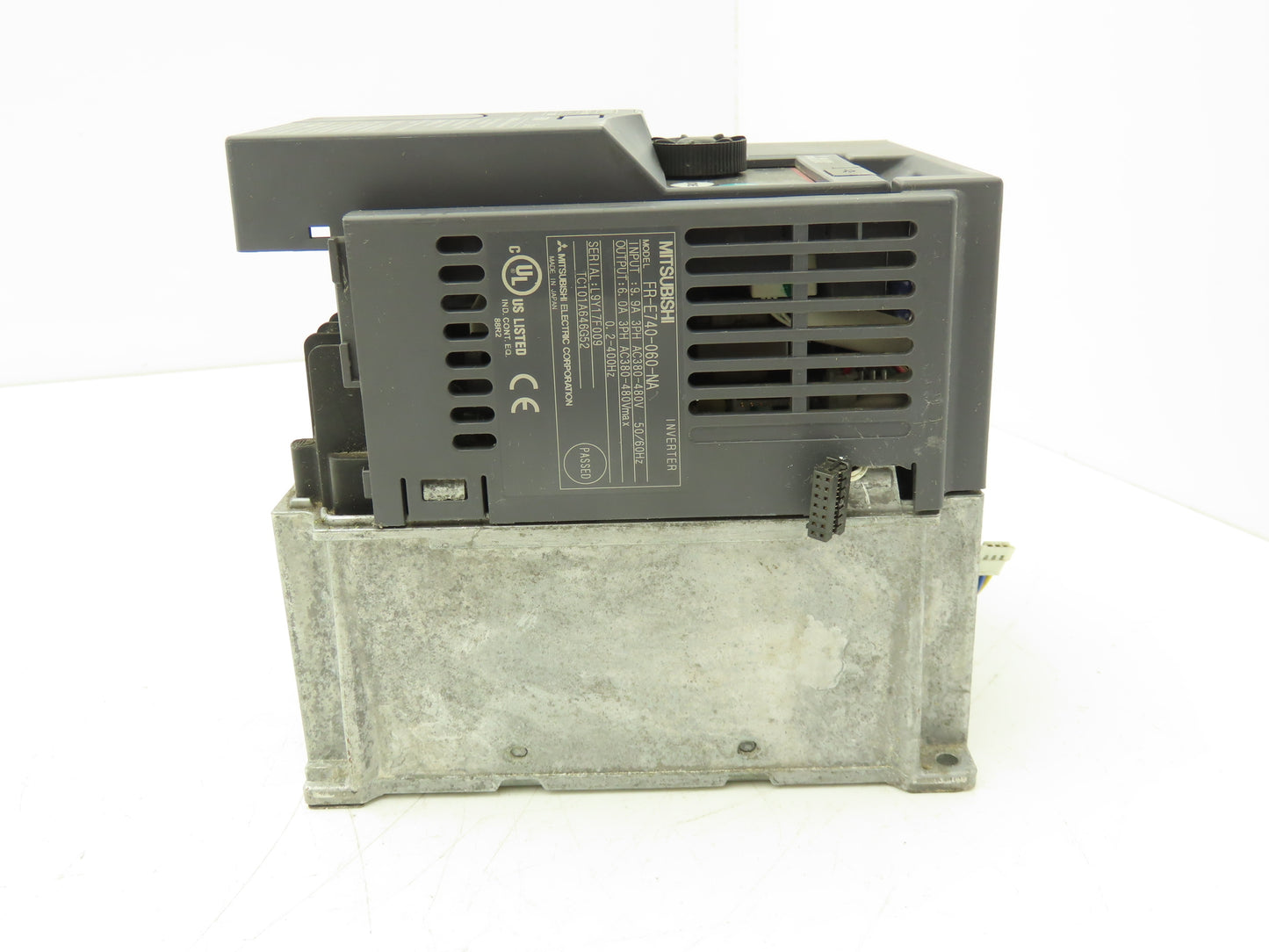 Mitsubishi FR-E740-060-NA E700 VFD AC Inverter 3HP 480VAC 6A 3PH
