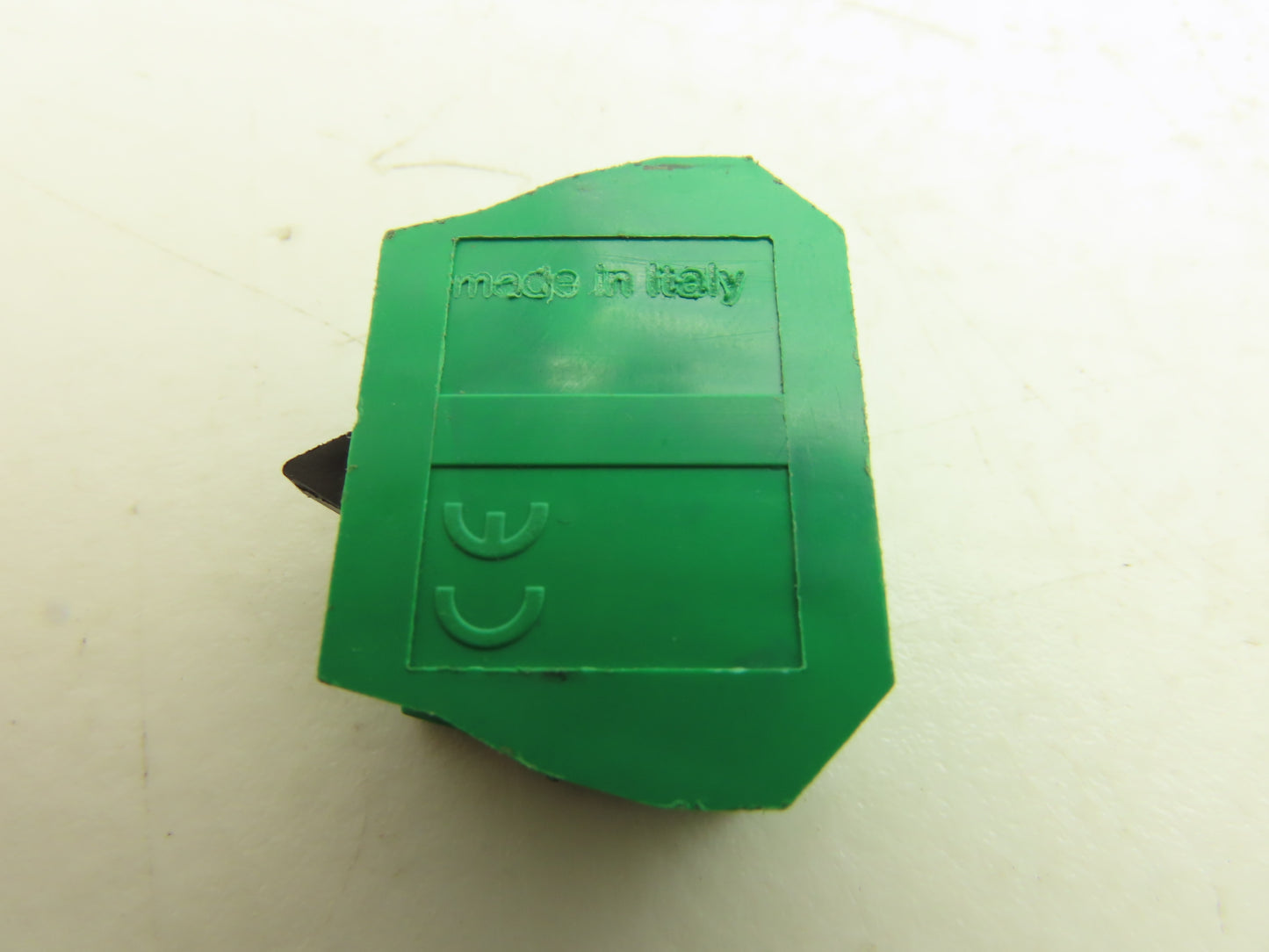 Idec GCX1300 Single Hole Pushbutton Box with 2-Position Switch/NO Contact Block