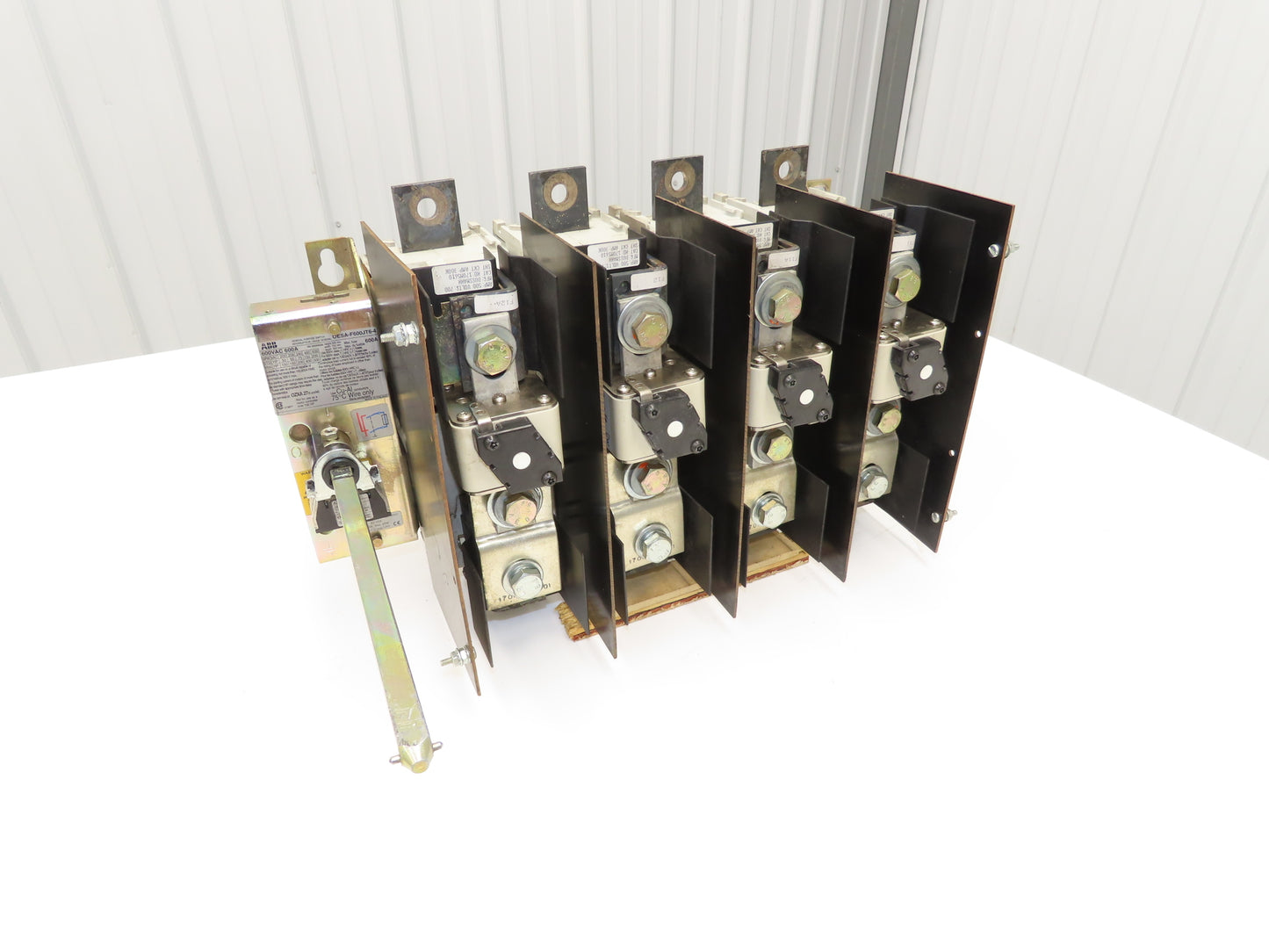 ABB OESA-F600JT6-4 Fusible Disconnect Switch 600A 600VAC 4 Pole Fused