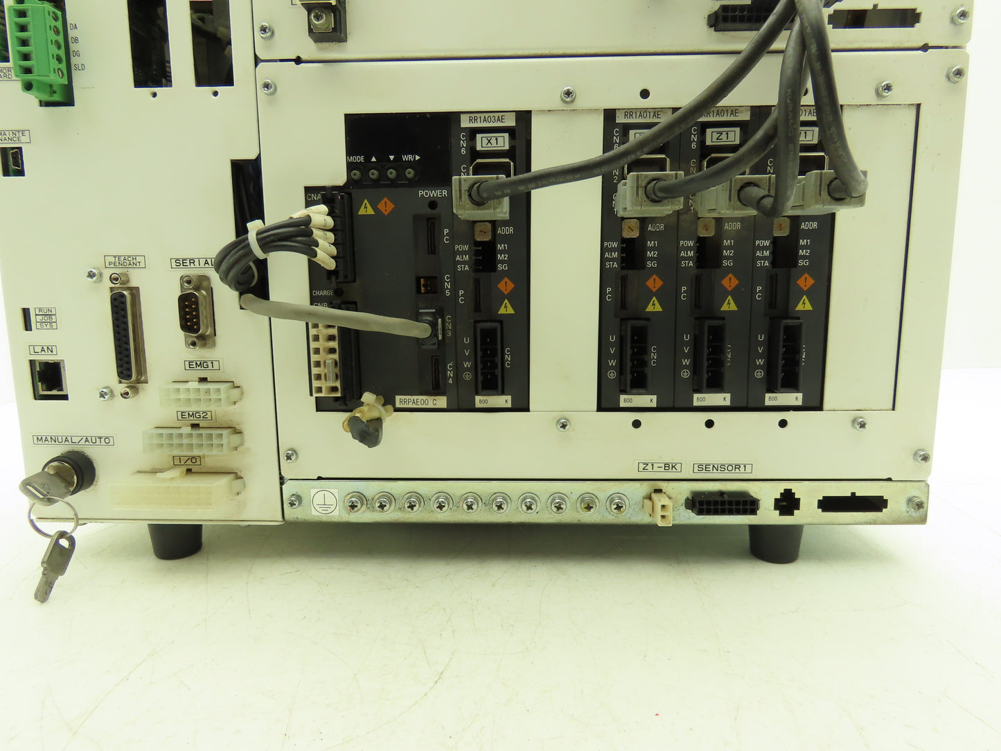 Hirata CRZC-N1512 Base Robot Controller 200VAC 50/60Hz 3ph 3.1A