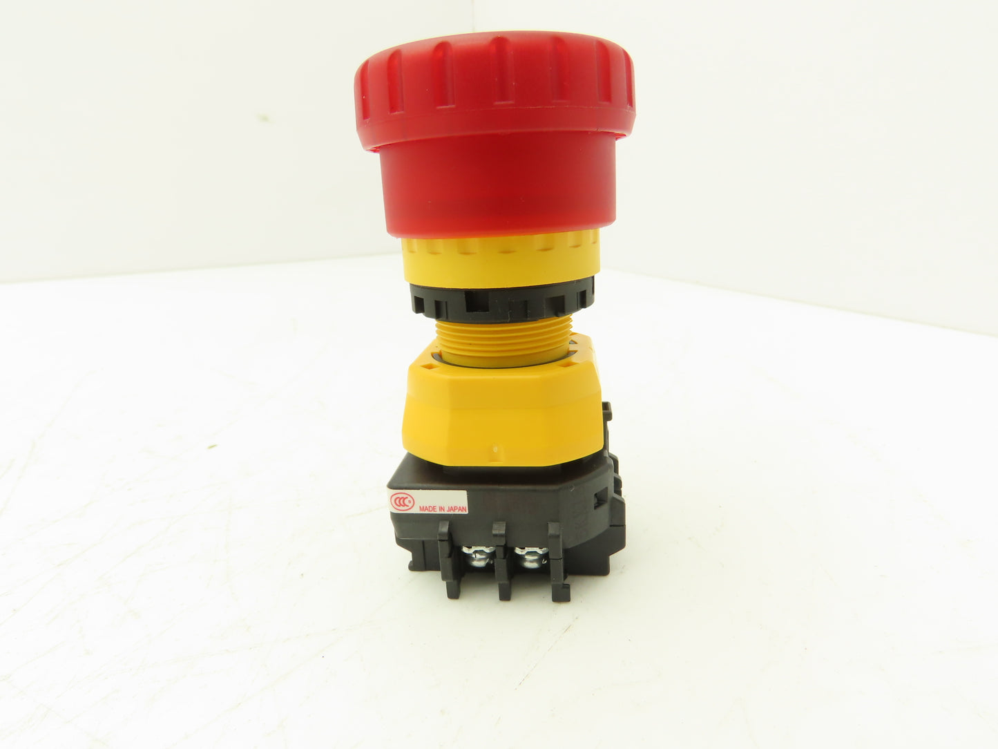 Idec XW1E-TV412Q4MR E-Stop Pushbutton 22mm Emergency Stop Lighted 24V LED