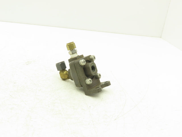 American Standard P54350 Pneumatic Shuttle Valve 200psi 1/4" Ports