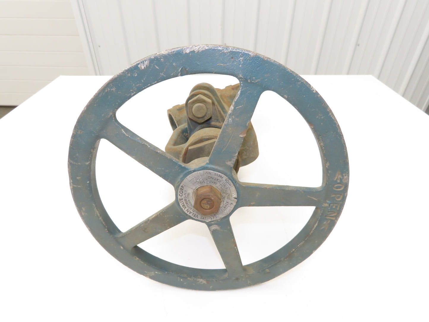 Velan No 376 F11 Globe Valve Y-Pattern 2" Socket Weld 1500psi Rising Stem