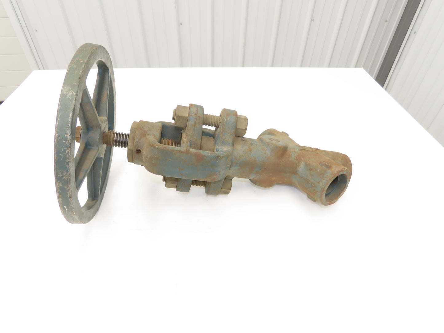 Velan No 376 F11 Globe Valve Y-Pattern 2" Socket Weld 1500psi Rising Stem