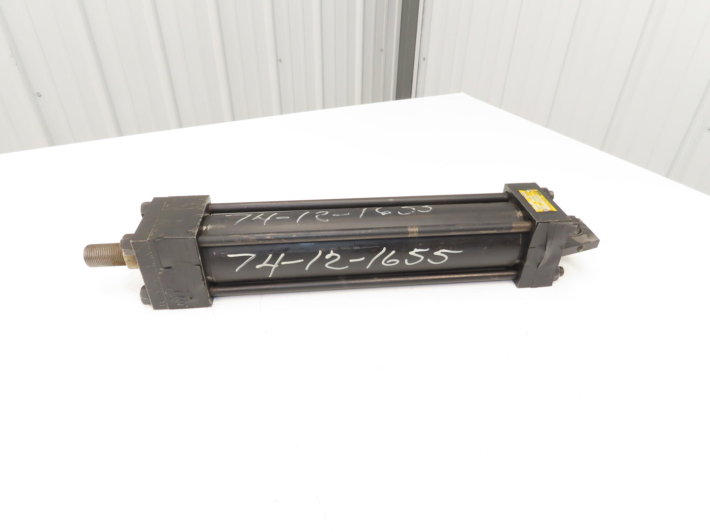 Parker SB2HLTS34A Hydraulic Cylinder 2.5" Bore 12" Stroke 3000 PSI Clevis Mt