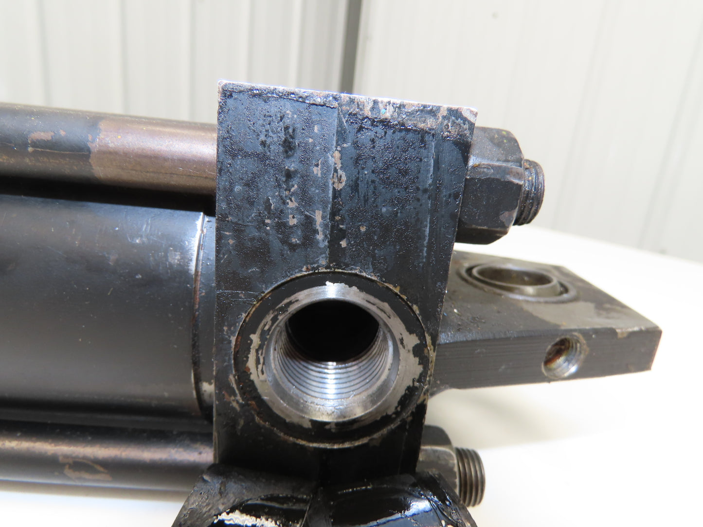 Parker SB2HLTS34A Hydraulic Cylinder 2.5" Bore 12" Stroke 3000 PSI Clevis Mt