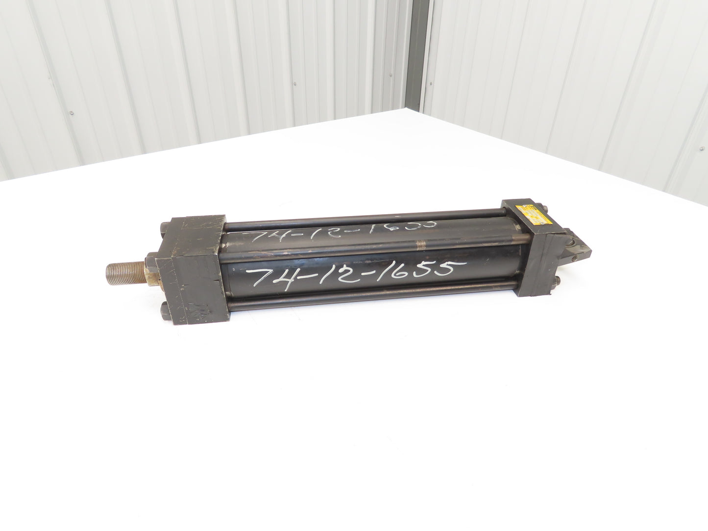 Parker SB2HLTS34A Hydraulic Cylinder 2.5" Bore 12" Stroke 3000 PSI Clevis Mt