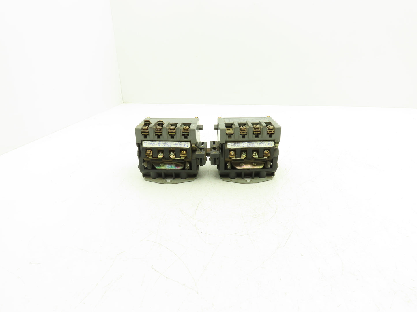 Furnas 43CP32AAE Reversing Contactor 18 Amp 600V 5Hp