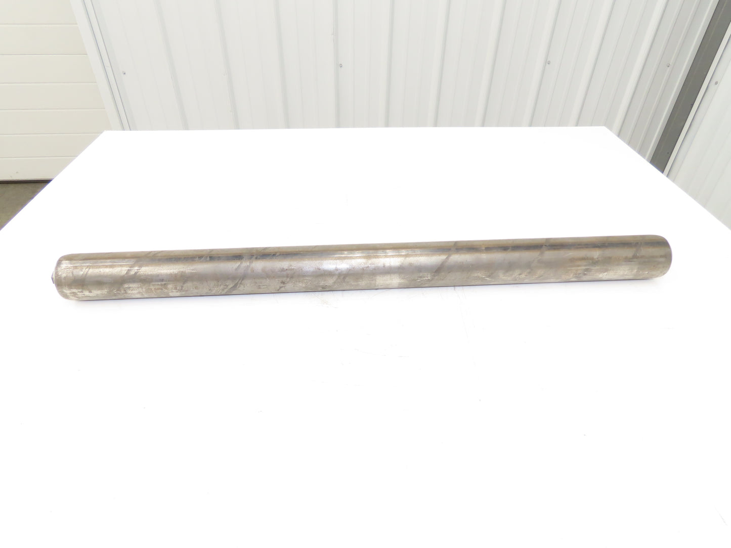 Hytrol 2.5" Dia x 33" Belt Conveyor Snub Roller 11/16" Hex Axle B-25967-272