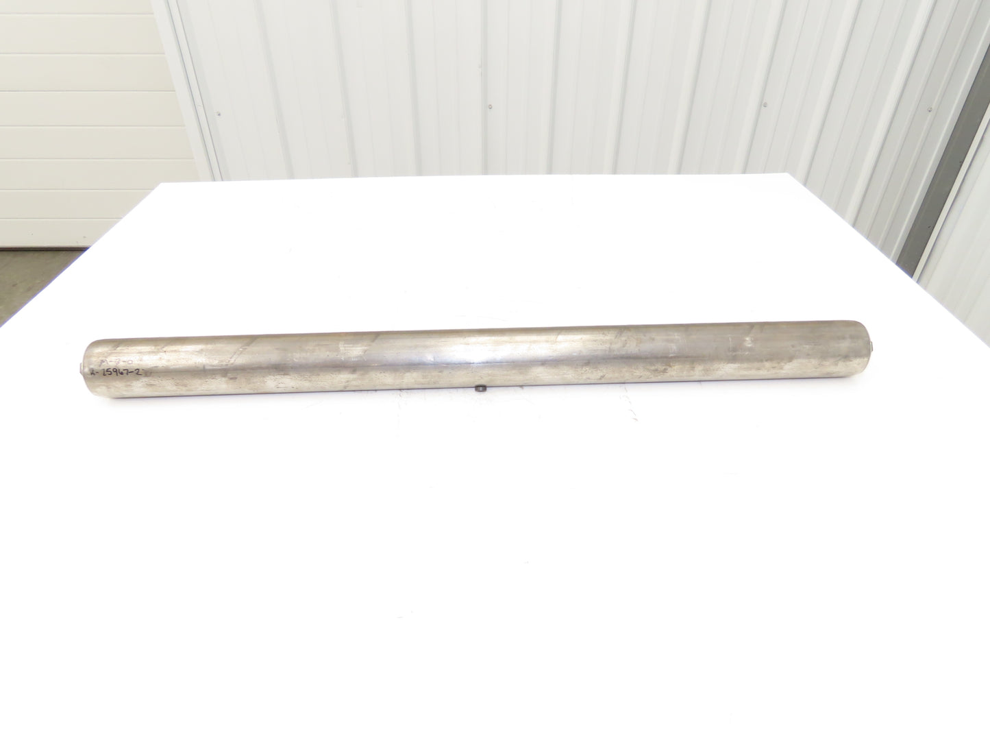 Hytrol 2.5" Dia x 33" Belt Conveyor Snub Roller 11/16" Hex Axle B-25967-272