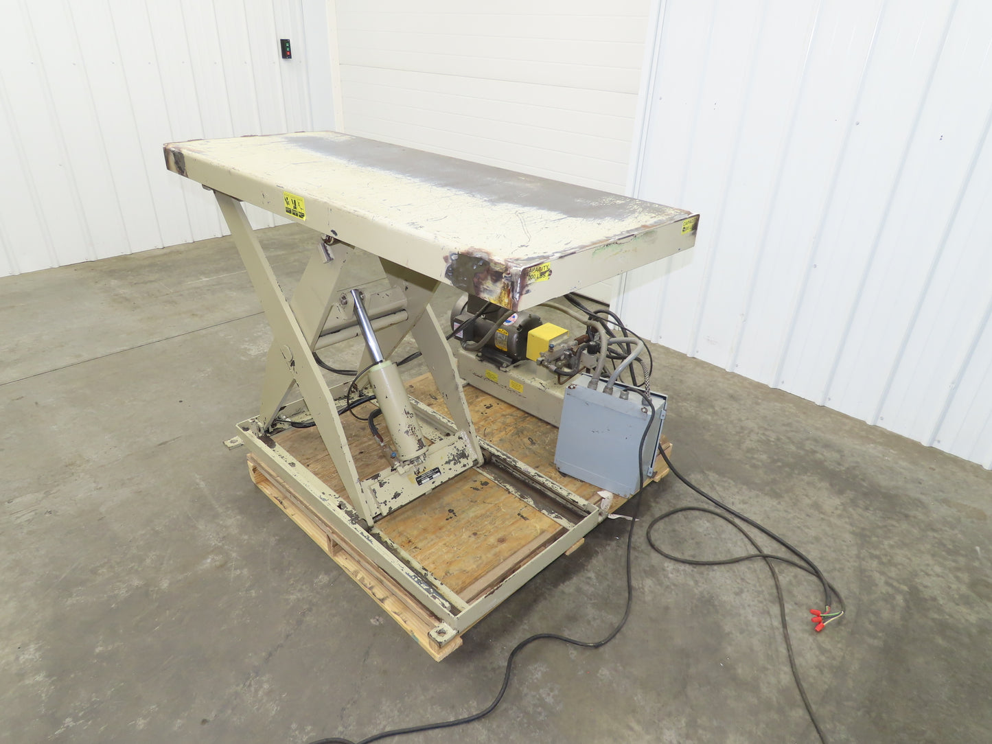 Southworth LS2-36 Hydraulic Scissor Lift Table 2000Lb 60"x24" Top 120V 1Ph 1 Ton