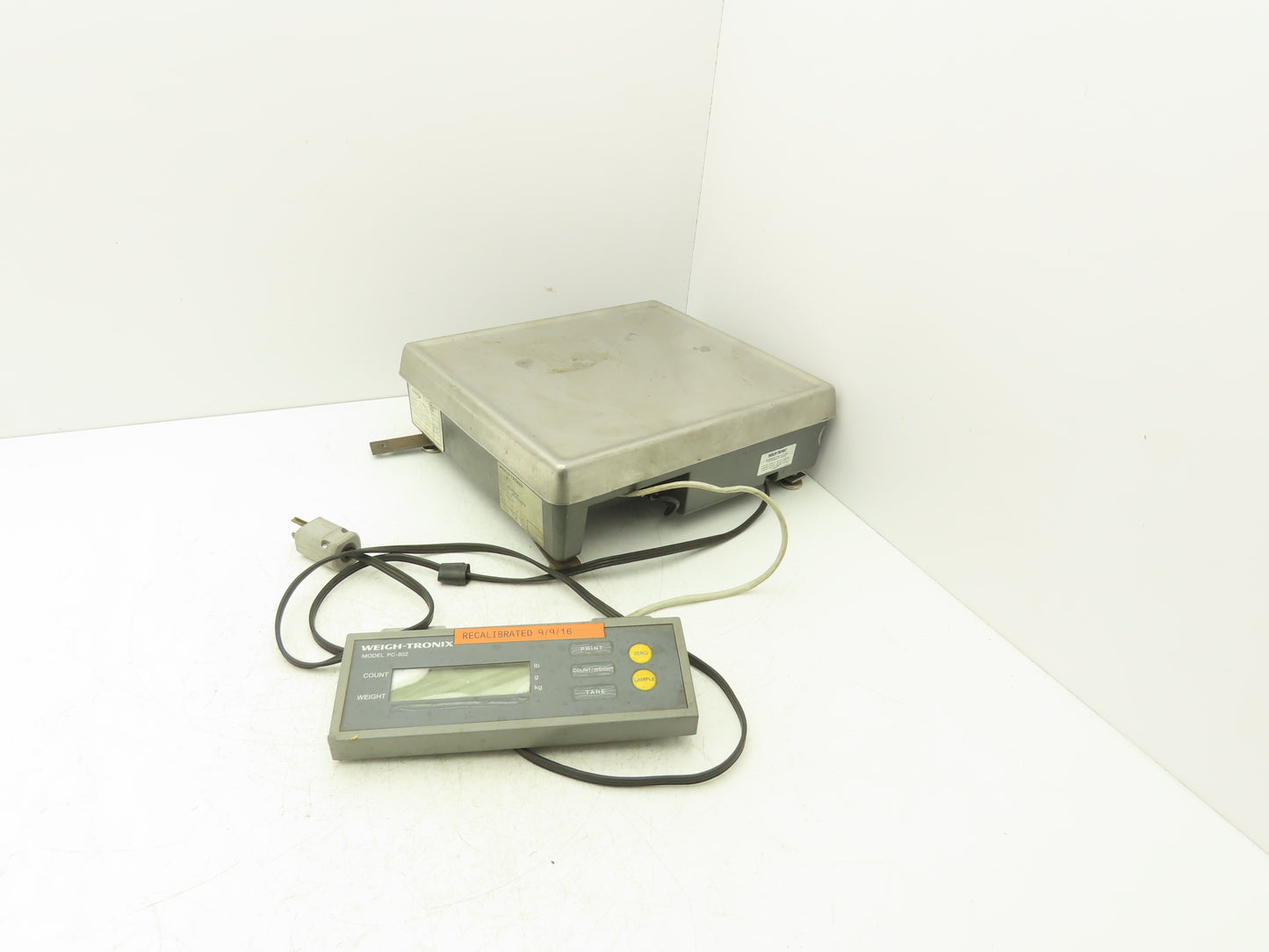 Weigh-Tronix PC-802 Digital Scale Weigh Station W/12X13" Base 100lbs