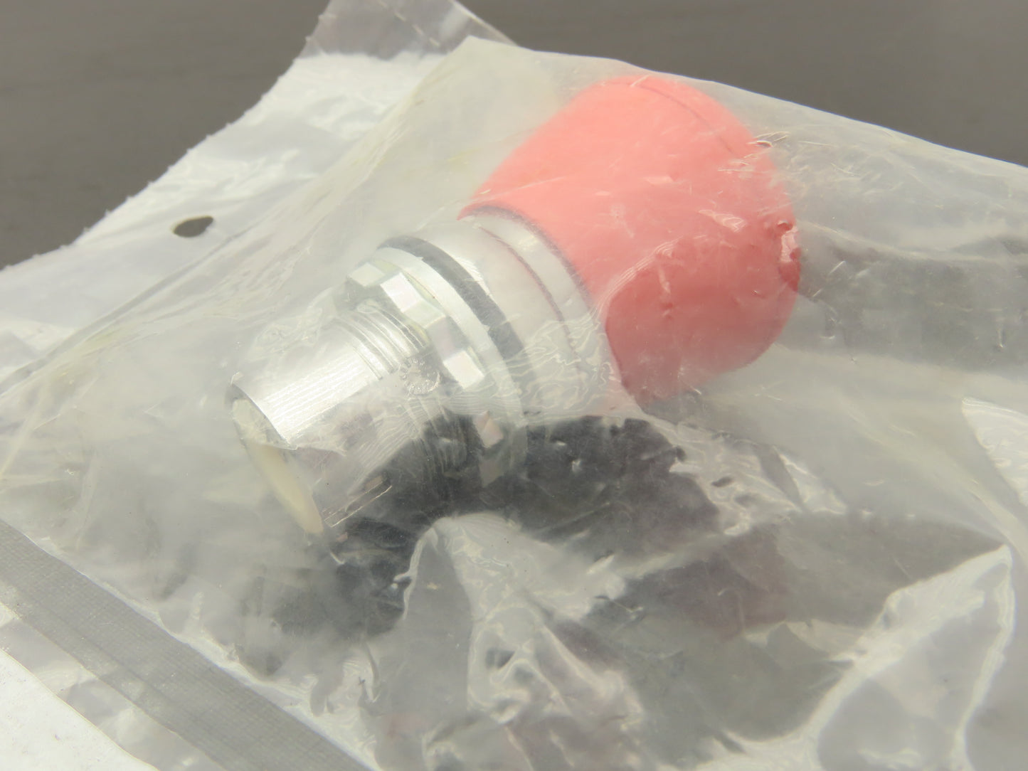 Allen Bradley Pushbutton Red Illuminated E-Stop Push-Pull With Contacts