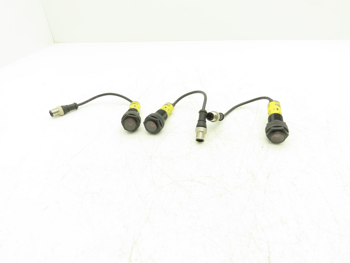 Banner S18-2VPRL-Q5 Photoeye Sensor Receiver 18mm 10-30VDC Lot of 3