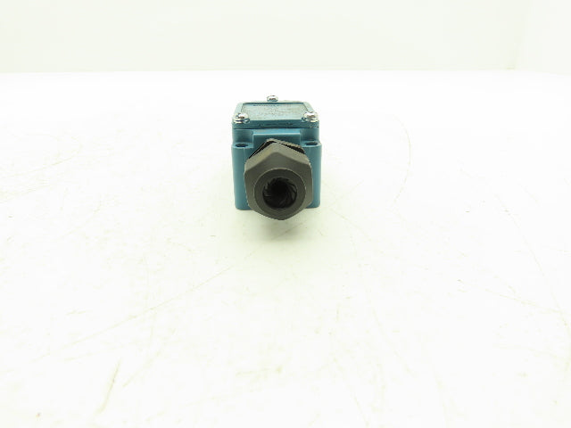 Honeywell SZL-WL-K-N Limit Switch Plunger Style 10A 300VAC/ 6A 24VDC