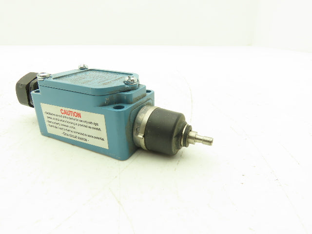 Honeywell SZL-WL-K-N Limit Switch Plunger Style 10A 300VAC/ 6A 24VDC