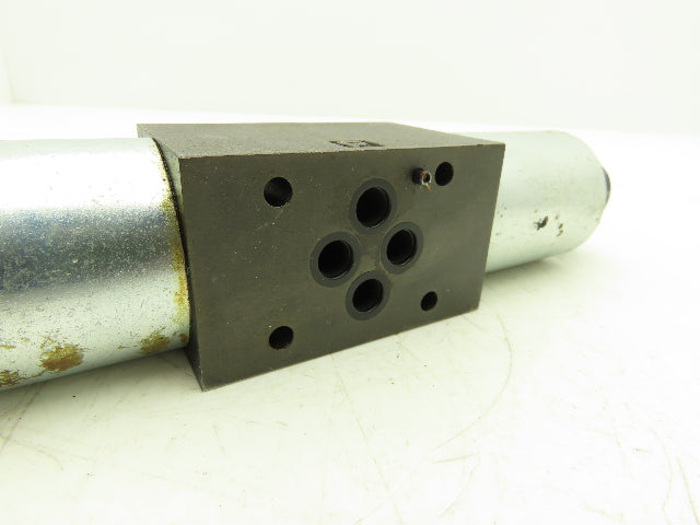 Parker D1VW004CNJW Hydraulic Directional Solenoid Valve 5000 PSI 24VDC