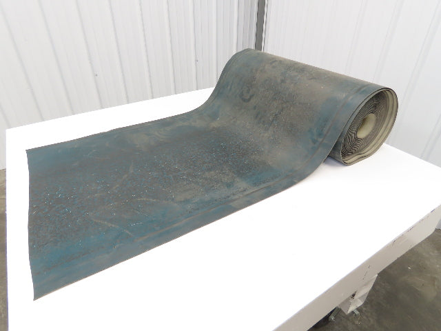 26-3/4"W x 44' Green PVC Rubber Conveyor Belt with V-Belt Guides 680mm Wide