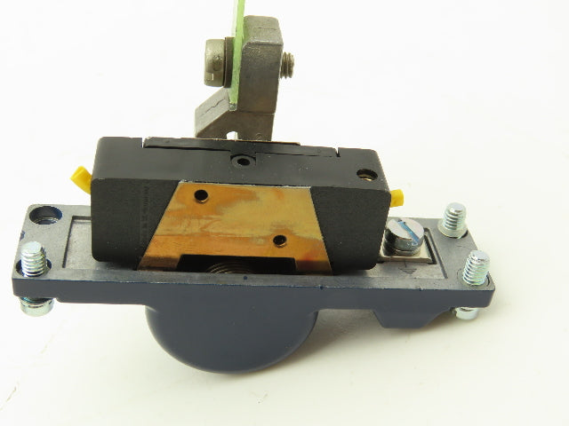 Schmersal M2H 302-11Y-M16-F10 Safety Limit Switch 230V IP65 Lot of 4