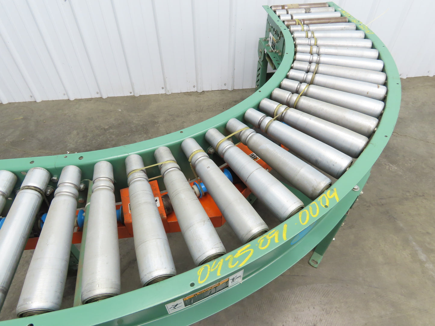 Roach 16"x 90° Curve Roller Conveyor 13"BF O-Ring Lineshaft Drive Variable Speed