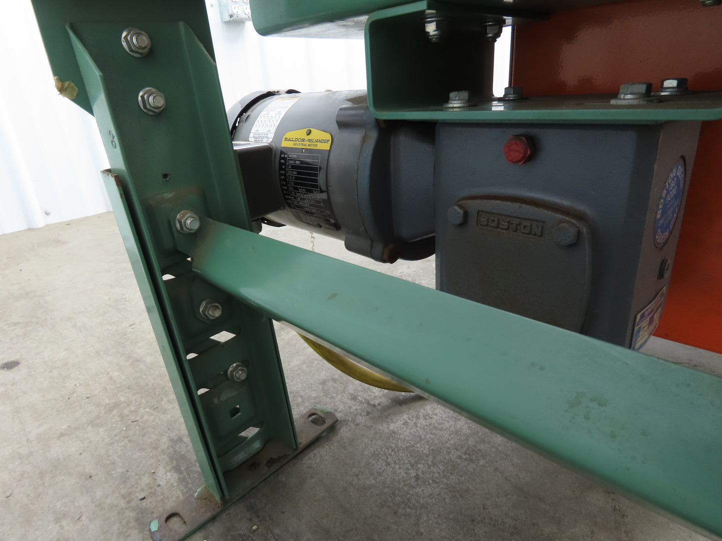 Roach 16"x 90° Curve Roller Conveyor 13"BF O-Ring Lineshaft Drive Variable Speed