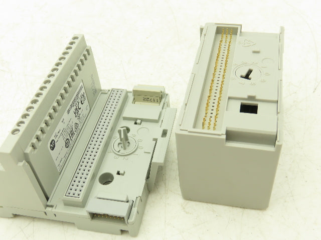 Allen-Bradley 1794-OB32P Output Module I/O 32 Point 24VDC Ser A W/Base 1794-TB32