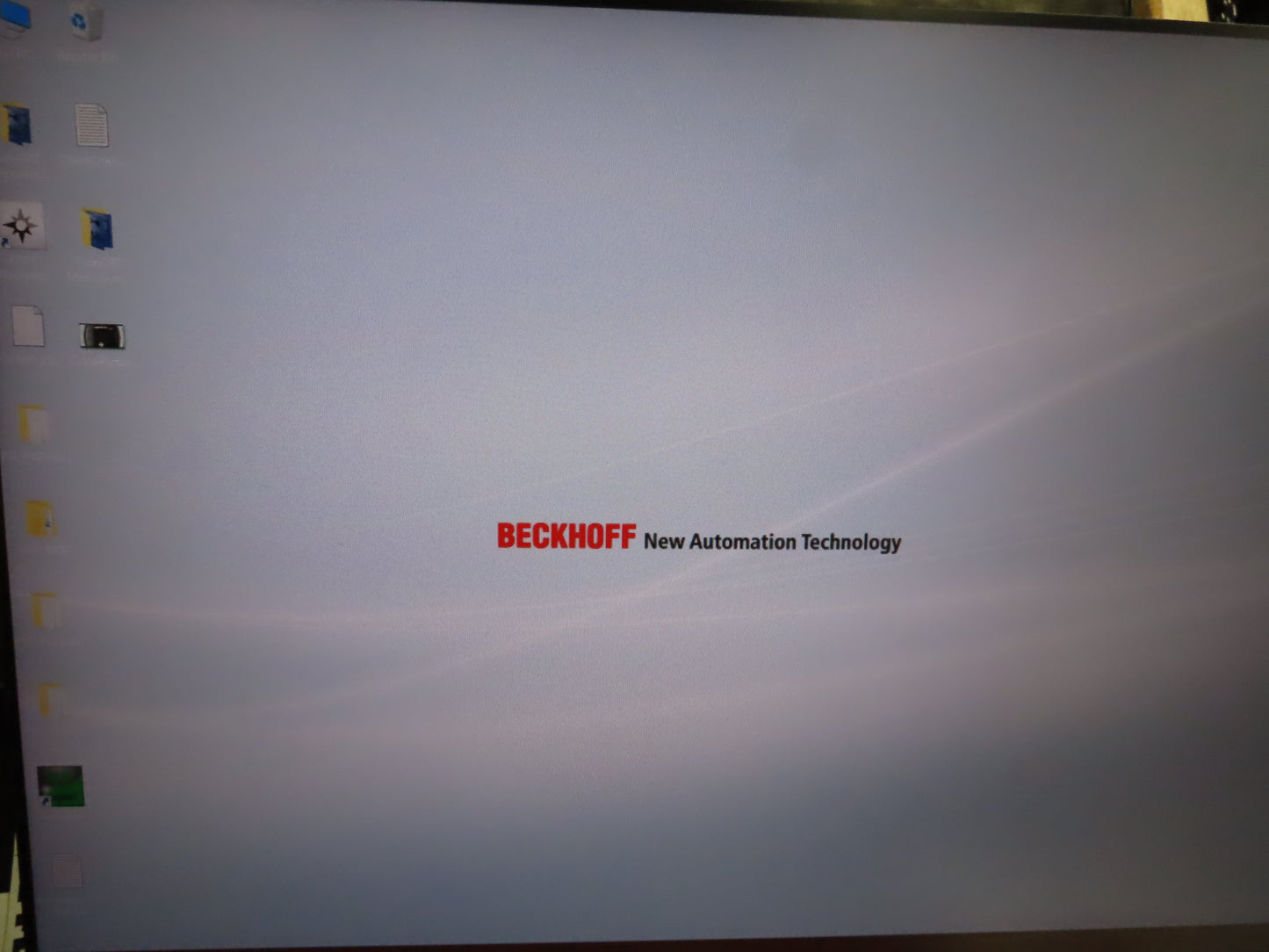 Beckhoff C6030 Ultra-Compact Industrial PC Core i5-7500 3.4GHz 24V 8192MB DDR4