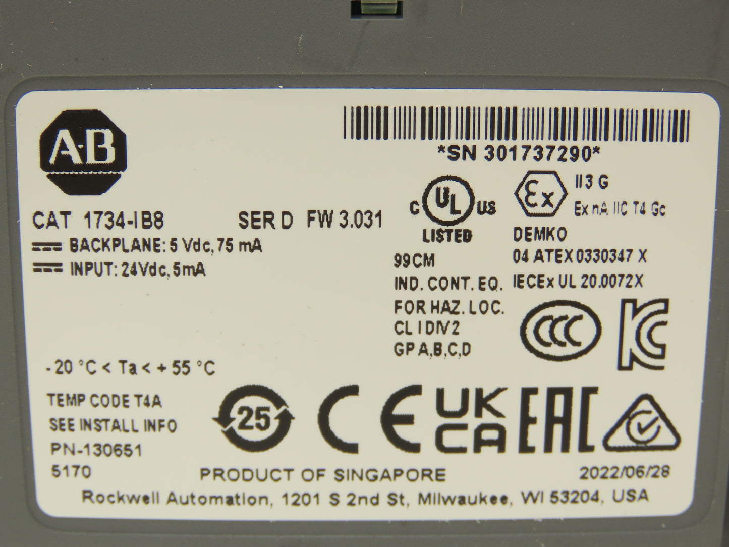 Allen Bradley 1734-IB8 PLC I/O Input Module With Modular Base Ser D FW 3.031