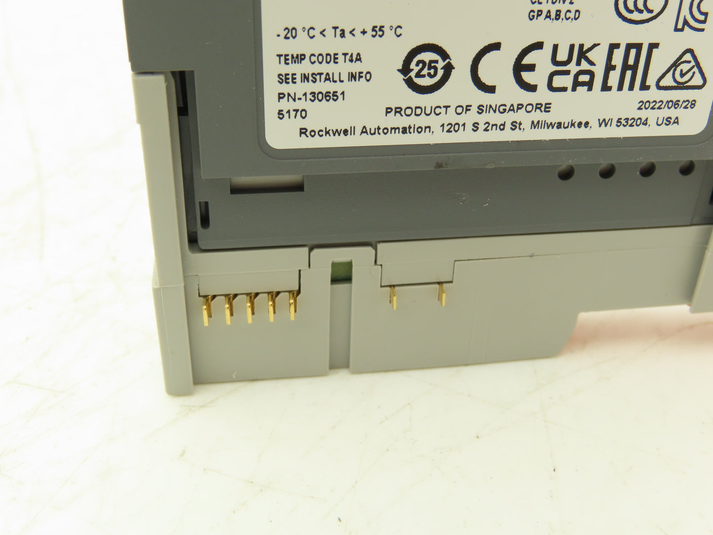 Allen Bradley 1734-IB8 PLC I/O Input Module With Modular Base Ser D FW 3.031