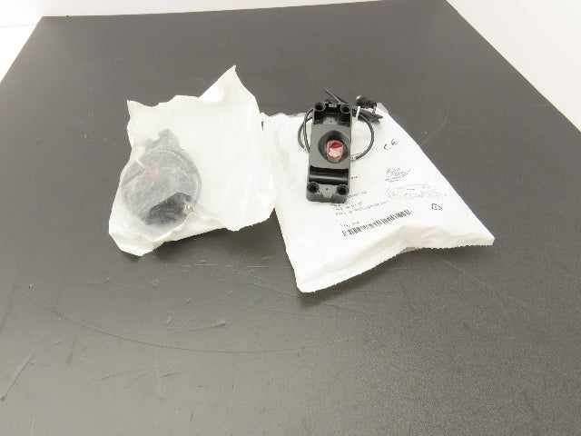 Sick ZL3-P1400S08P03 DEMATIC K0407-78AAC Photoelectric Sensor 10-30VDC Lot of 2