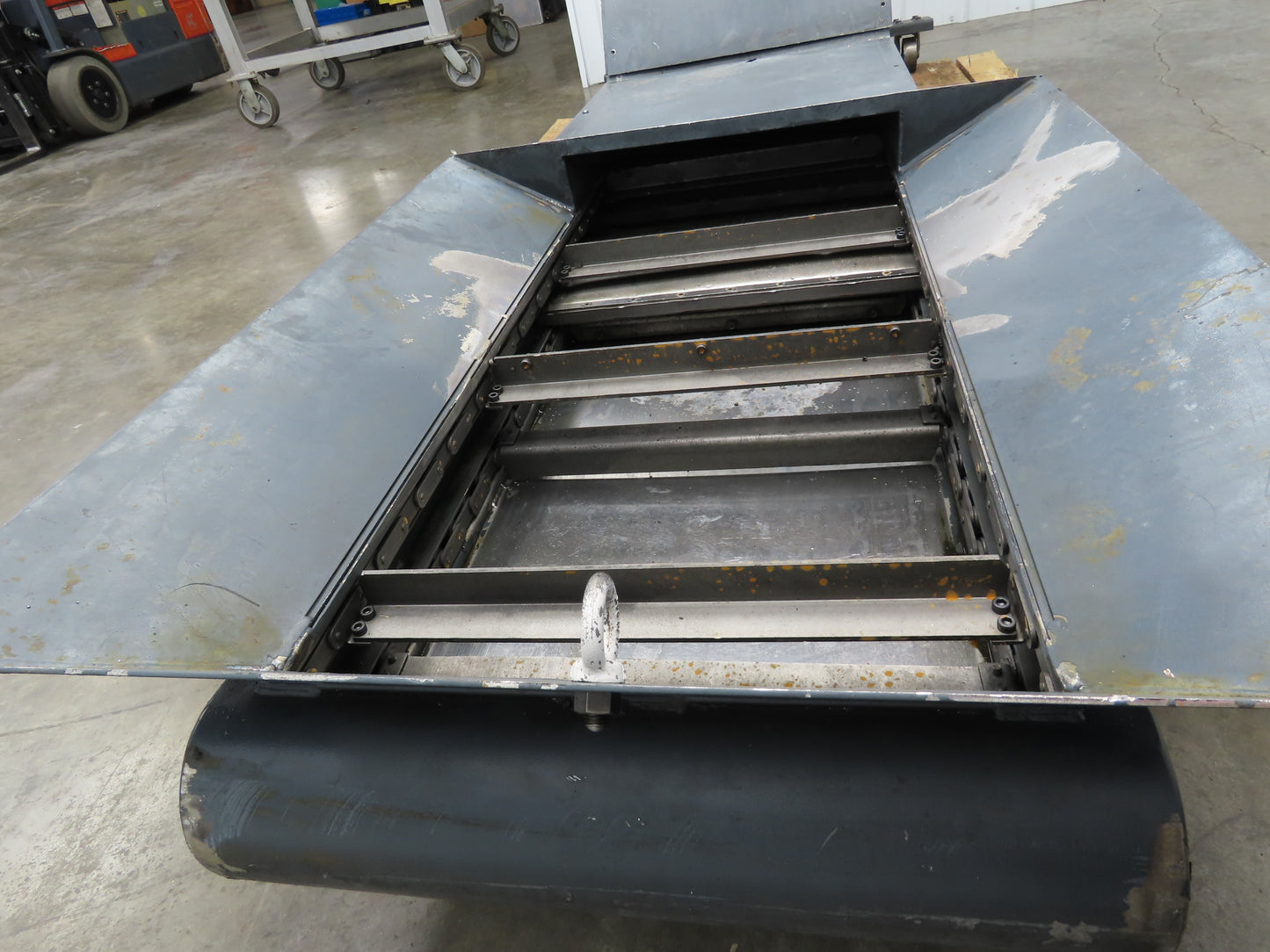 Magnetic Chip Conveyor Scraper Chain w/Coolant Filters 41-44"H 96"L 230/460V 3PH