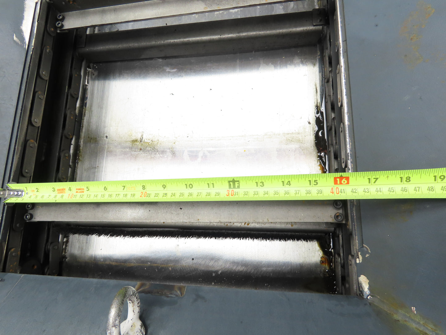 Magnetic Chip Conveyor Scraper Chain w/Coolant Filters 41-44"H 96"L 230/460V 3PH