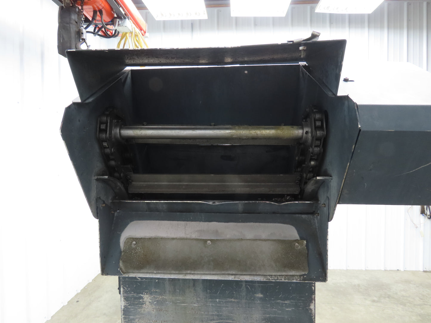 Magnetic Chip Conveyor Scraper Chain w/Coolant Filters 41-44"H 96"L 230/460V 3PH