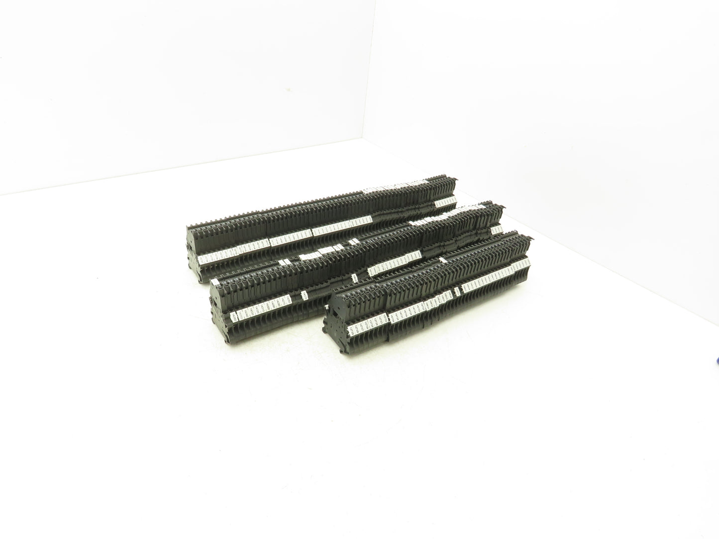 Eaton UT 4-FB Fused Terminal Block LED Indicator 4mm² 250V Lot of 180