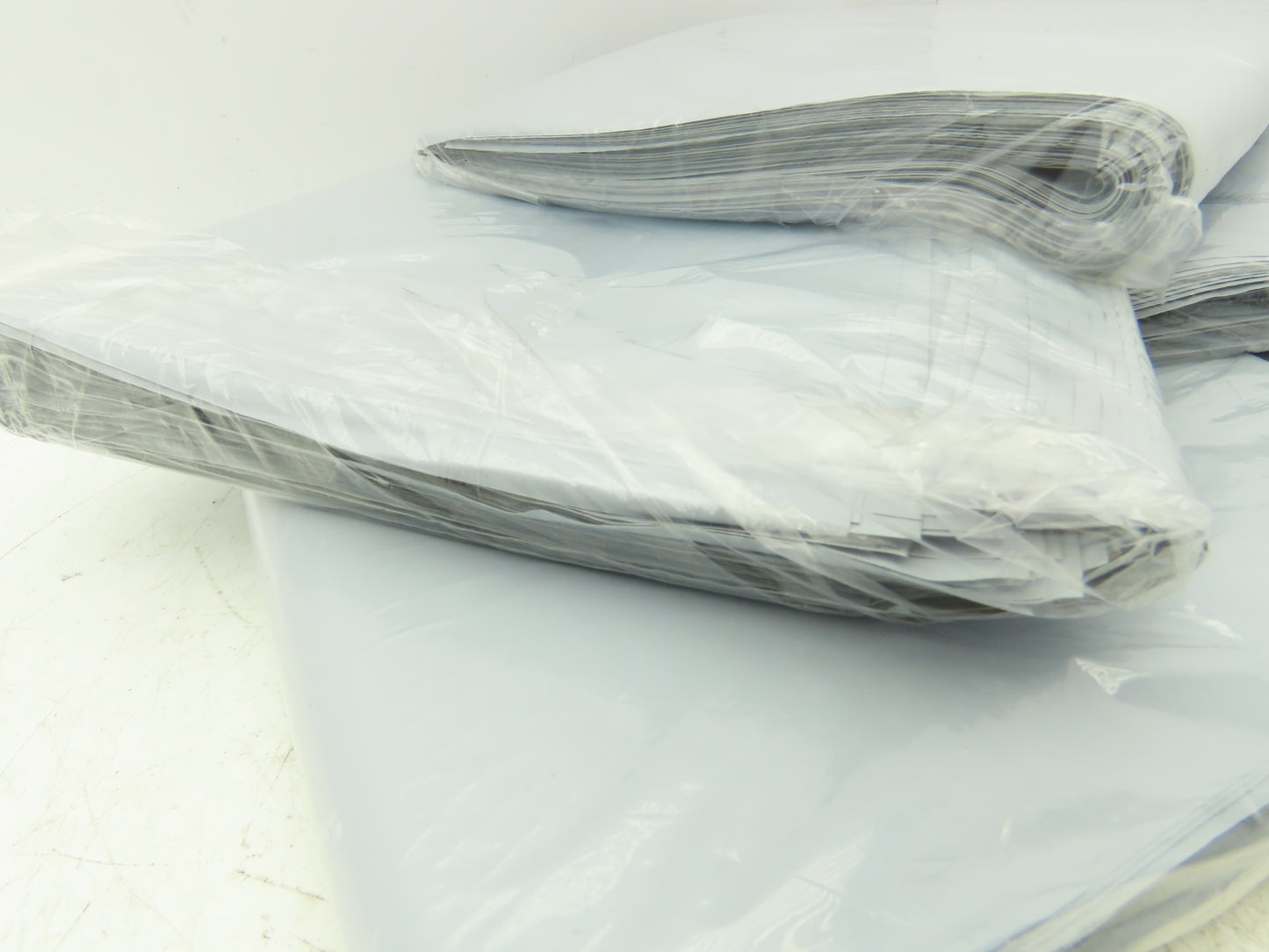 Poly Mailer 14.5" x 19" 2.5 Mil Shipping Envelope Self Sealing Bag 500 Per Case