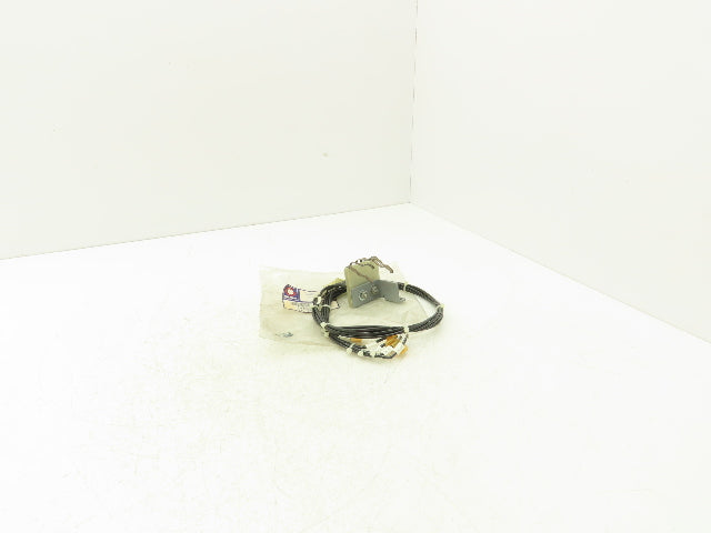 Goss Graphic Systems D042928-00002 Brush Assembly Bracket Mount QTY *READ*