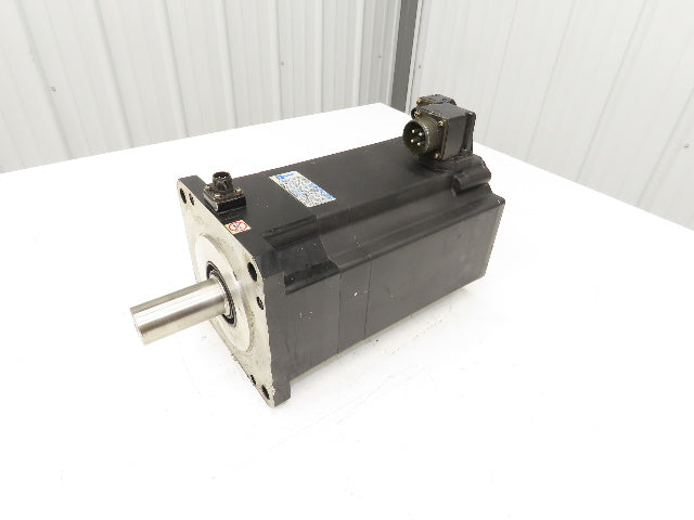 Okuma BL-MC300J-20SBA AC Servo Motor 6kW 2000 RPM 133V 28.6A 3PH With Encoder