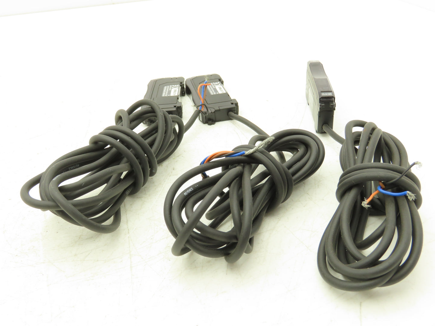Keyence FS-N11MN Fiber Amplifier Main Unit Cable Type NPN 12-24VDC Lot of 3
