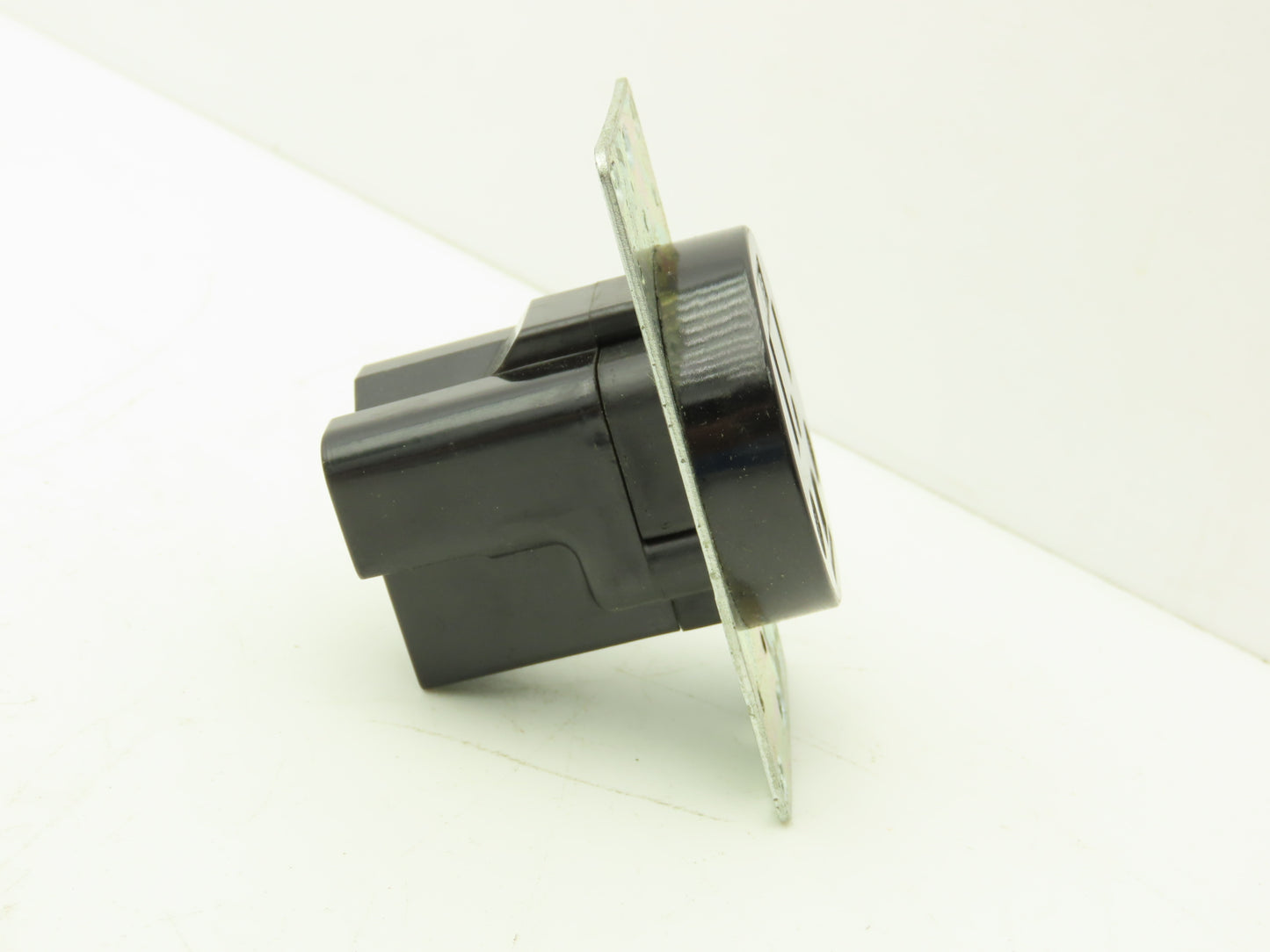 Bryant 9550-FR Flush Receptacle 2 Pole 3 Wire 50A 125V Box Mount Lot of 5