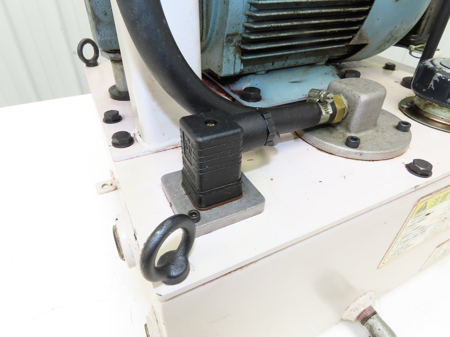 Okuma Hydraulic Power Unit 5gal Tank 8gpm 1100psi Nachi Uni Pump 3Hp 220V