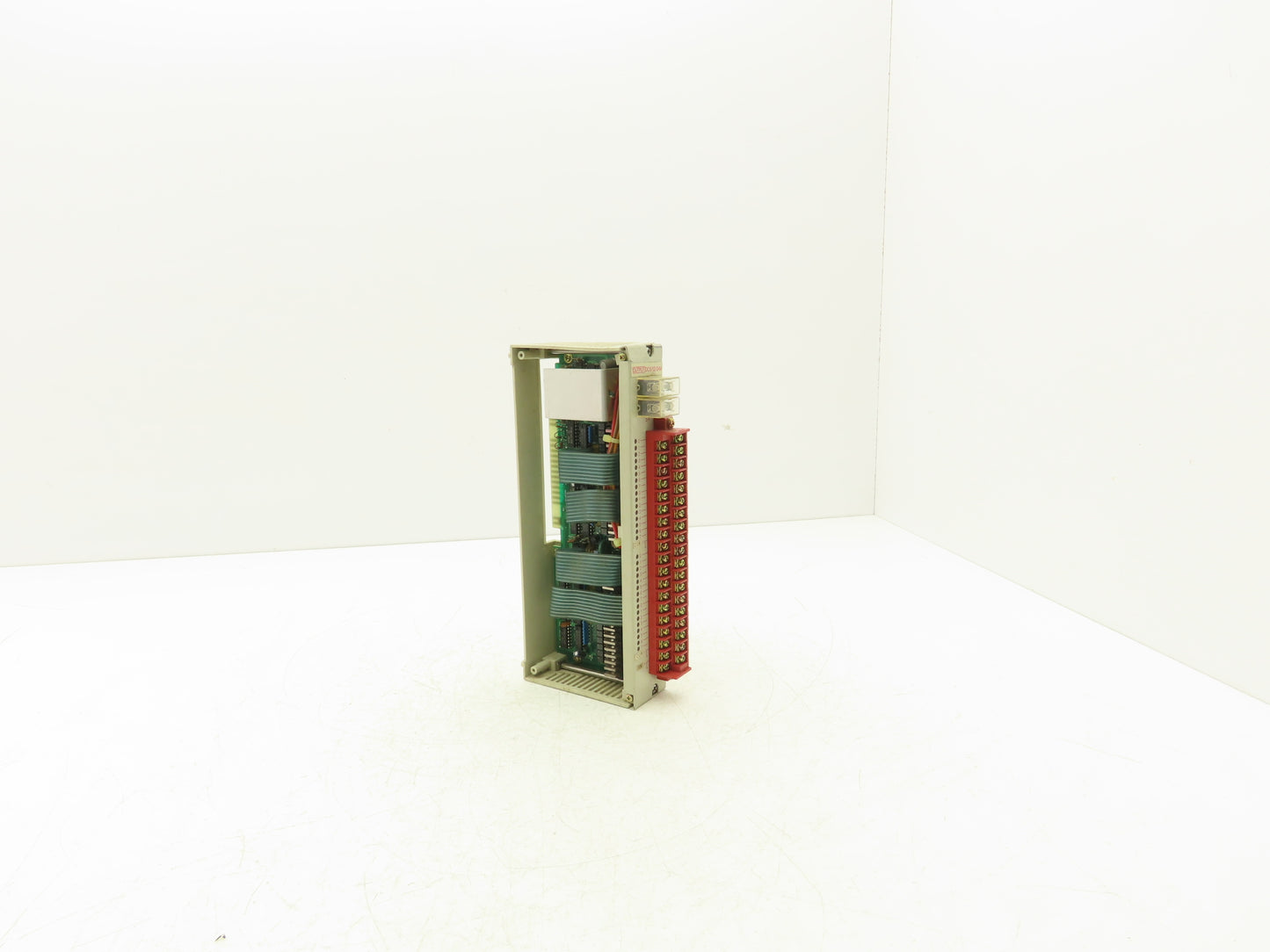Sharp ZW-32S2T Output I/O Module 5/12/24VDC W/ N5639NC-52 Printed Circuit Board
