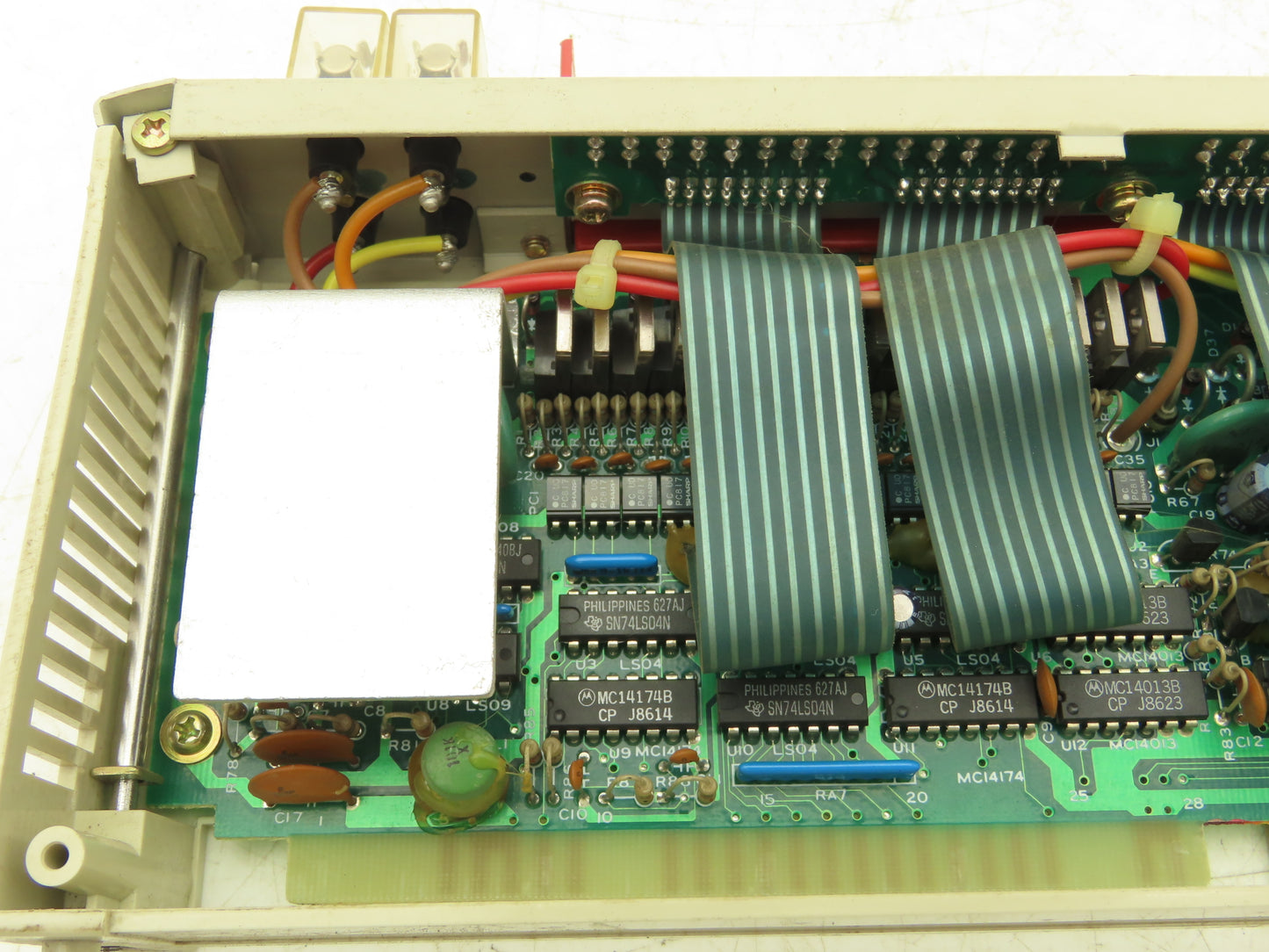 Sharp ZW-32S2T Output I/O Module 5/12/24VDC W/ N5639NC-52 Printed Circuit Board