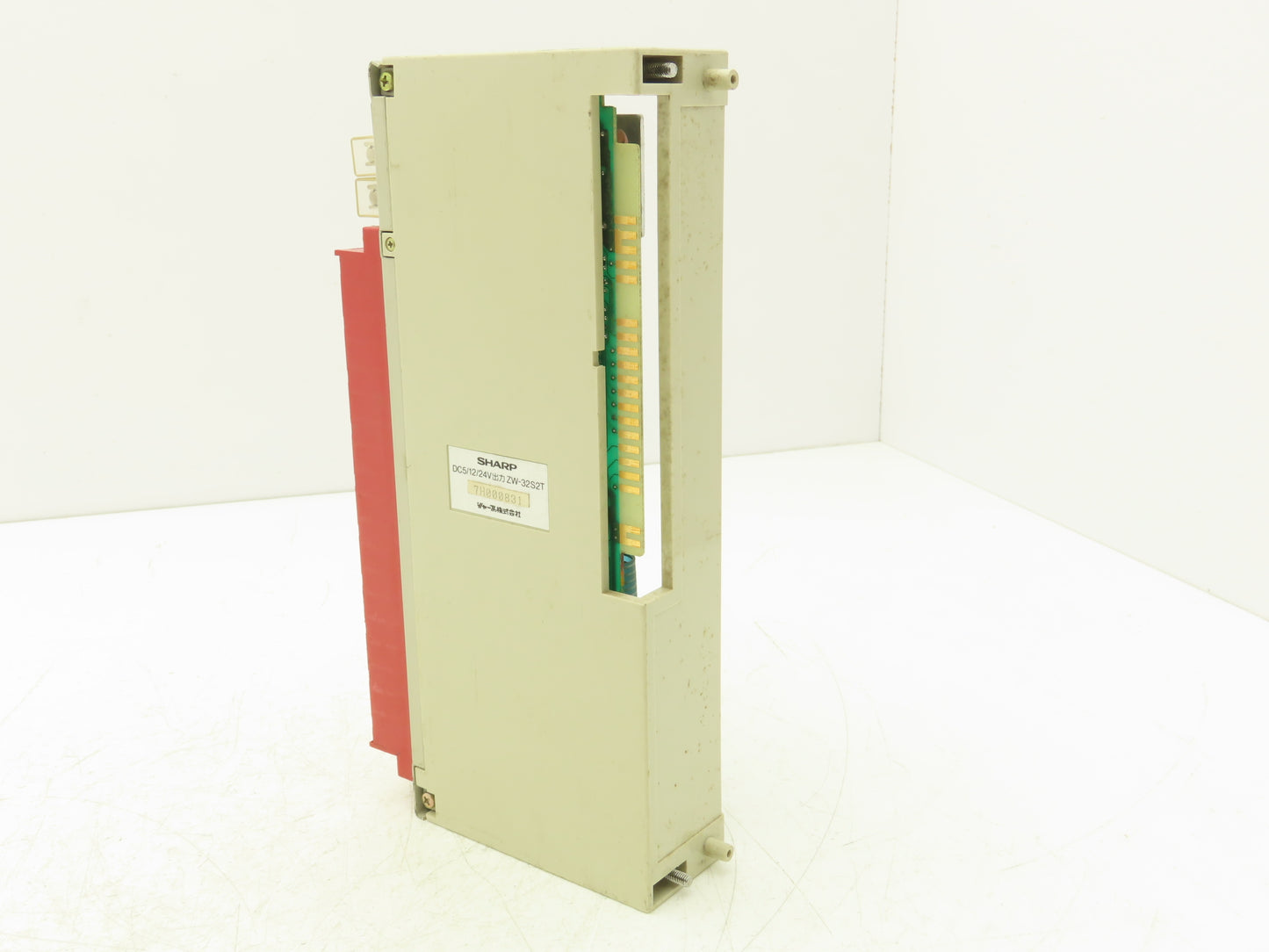 Sharp ZW-32S2T Output I/O Module 5/12/24VDC W/ N5639NC-52 Printed Circuit Board