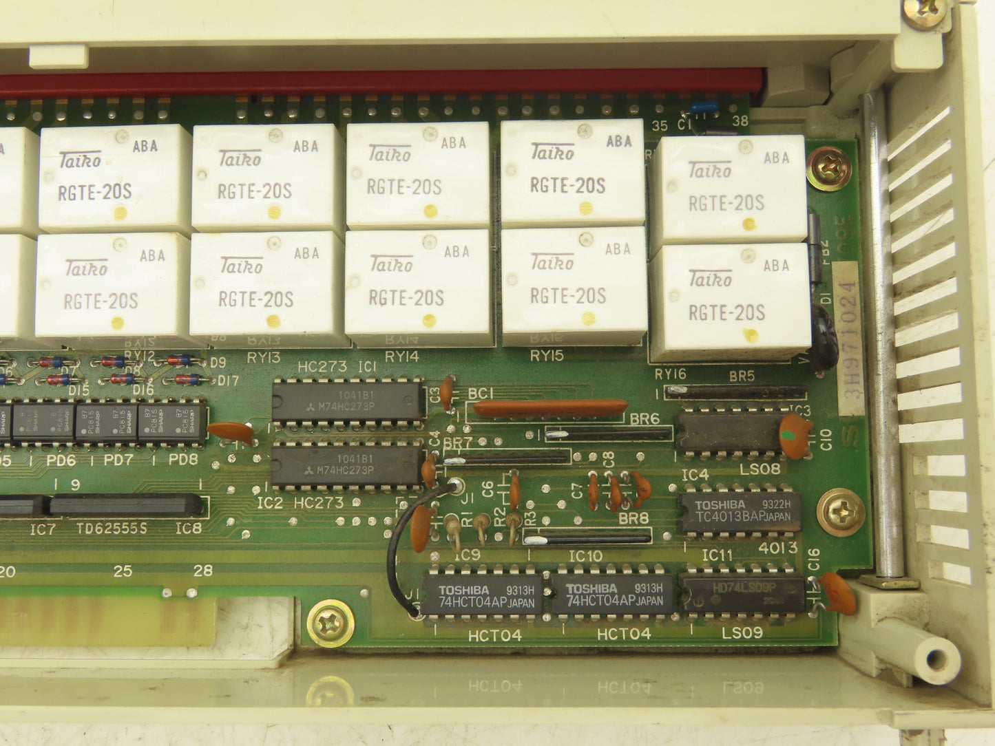 Sharp ZW-16S4D Output I/O Module With AP-709E Printed Circuit Board Card
