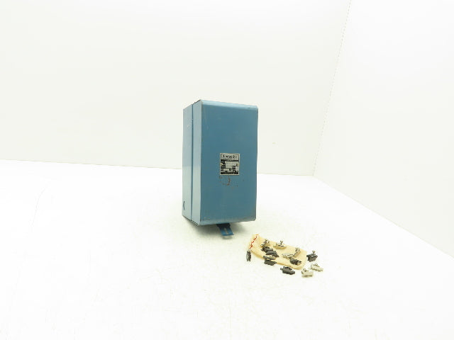 Lumenite Electronic W-222N Automatic Time Control 7 Day 220V 60Hz 15 Amp Vintage