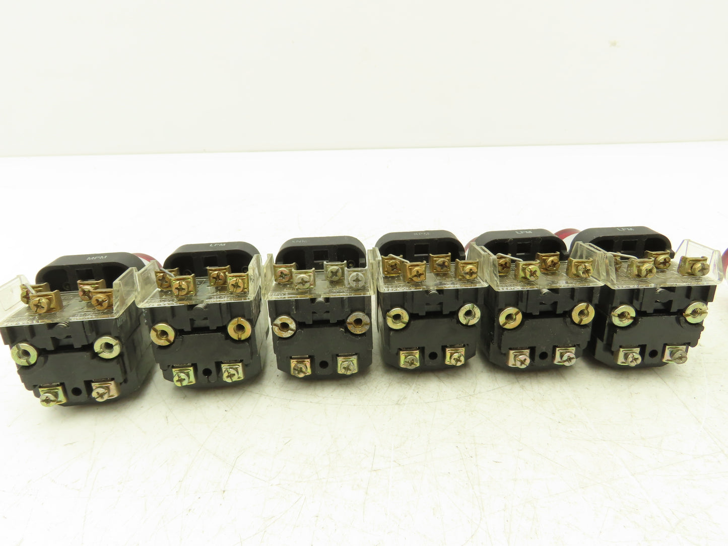 Allen Bradley 800T-PT16 Red Illuminated Pilot light 30mm 120VAC Lot of 11