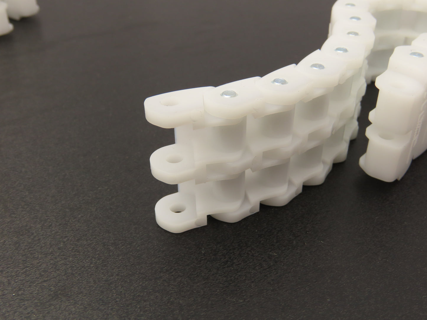 TGW 90140025 Conveyor Chain Coupler White Poly 1/4"Pitch 8.25" XR40 Lot Of 10